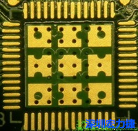 這也是不好的通孔設計，但部份通孔已經用綠漆(mask)蓋上，但仍有部份通孔未塞孔。 